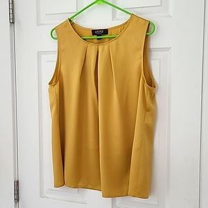 Kasper 1X Gold shiny sleeveless tanktop blouse
